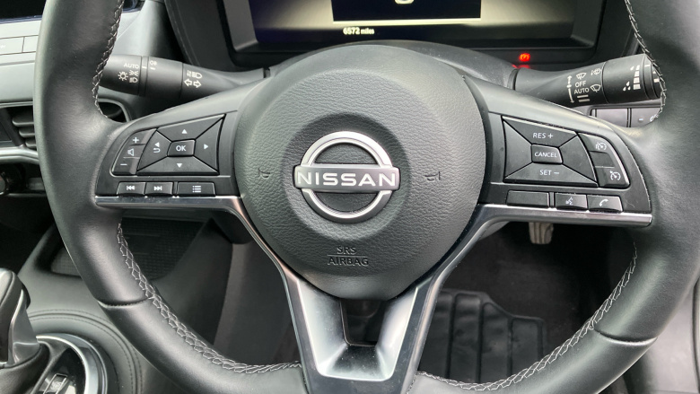 Nissan Juke 1.6 Hybrid N-Connecta 5dr Auto Hybrid Hatchback
